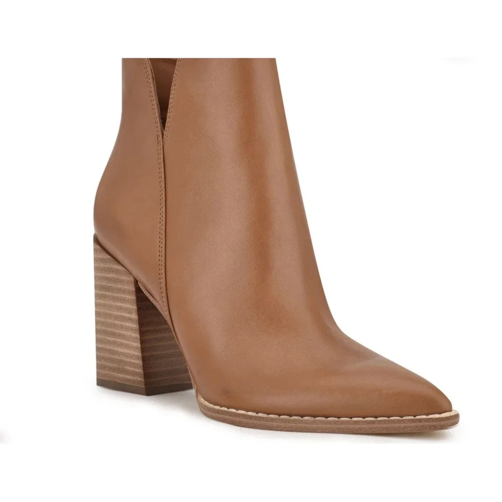 Nine West sz 7.5 Coffee Brown Zip Up Pointed Toe Chunky Heel Boot Chic Fall Edgy - Picture 2 of 15